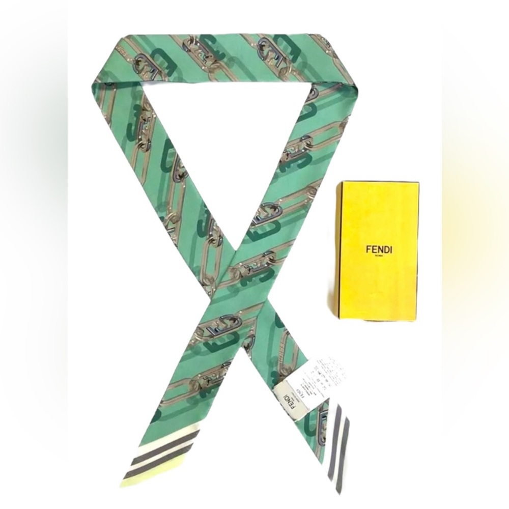 291 Preloved Fendi Roma Italia Wrap 100% Silk with box